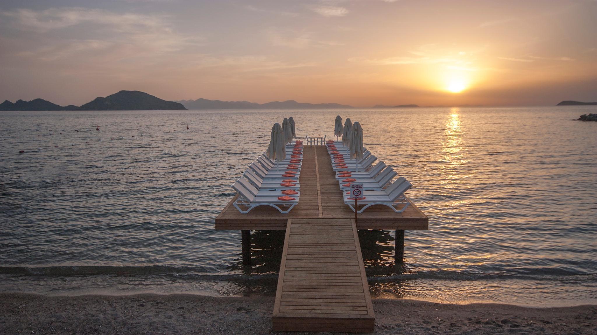 Resort Dragut Point North 3*