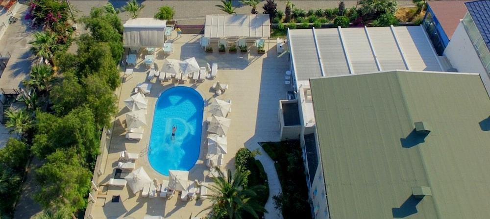 Dragut Point North 3*